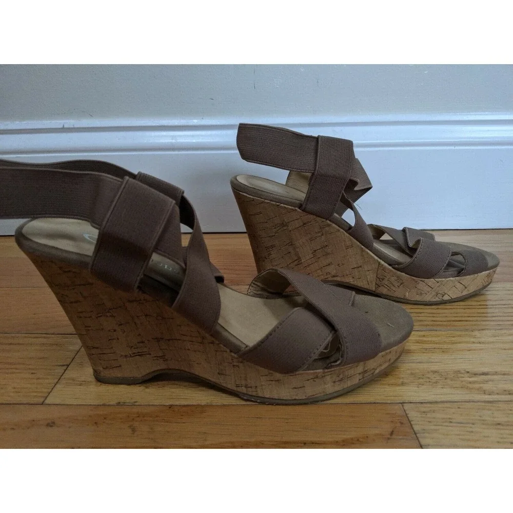 CL Laundry Dreamgirl Women's Wedge Sandals Brown Peep Toe Comfort Dress Shoes 7 - Picture 8 of 8